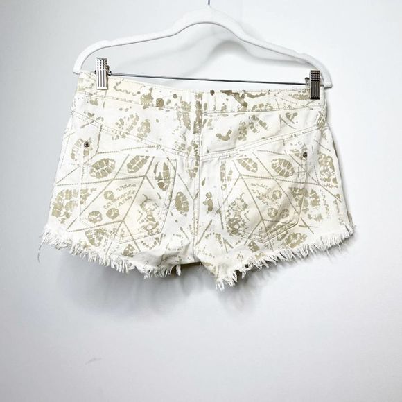 Free People Womens Tan Distressed Cutoff Denim Shorts Size 27 - Picture 2 of 6